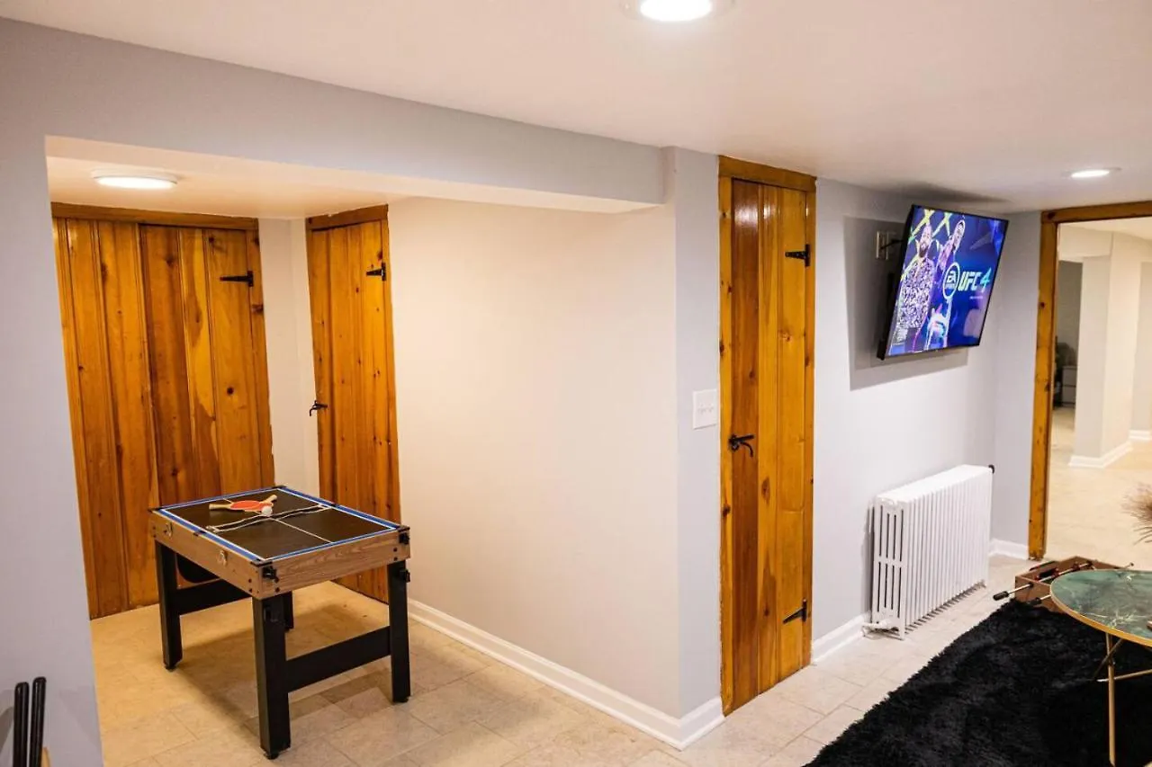Holiday home Modern Studio Getaway 20 Mins To Nyc 10Min Ewr Villa New York United States